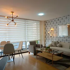 Apartment Like A With Balcony - 7th Floor - Parking - Gym, Quito